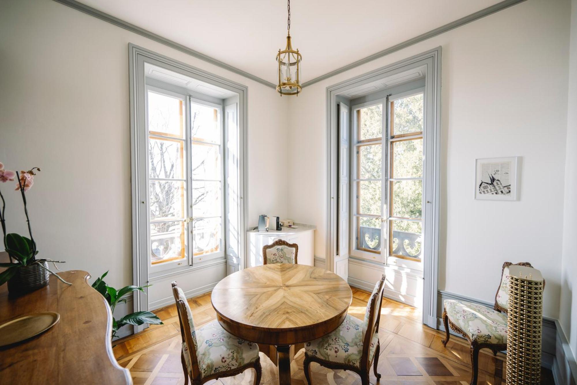 Chateau De L'Aile- Boutique Suites ヴェヴェイ エクステリア 写真