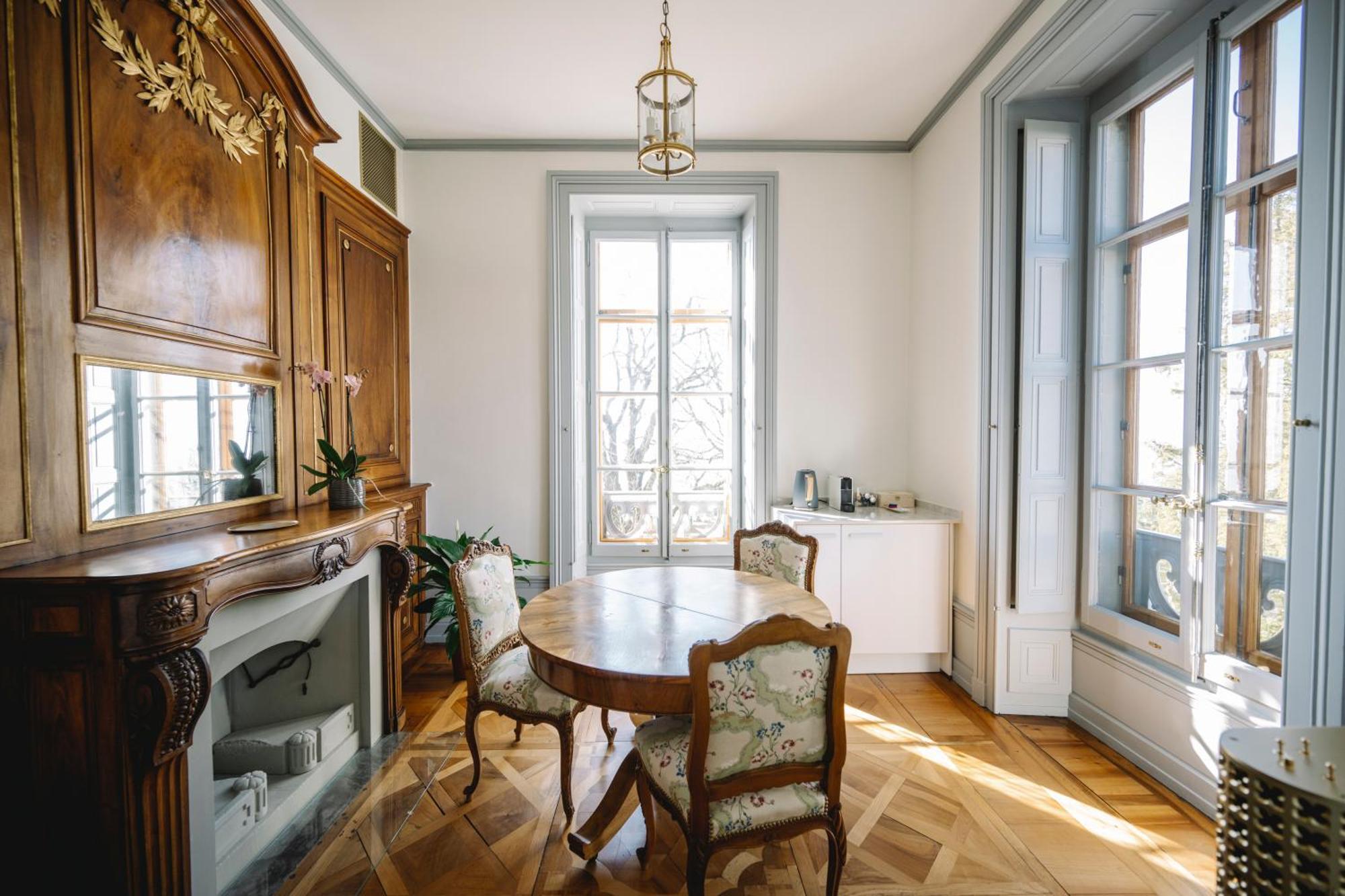 Chateau De L'Aile- Boutique Suites ヴェヴェイ エクステリア 写真